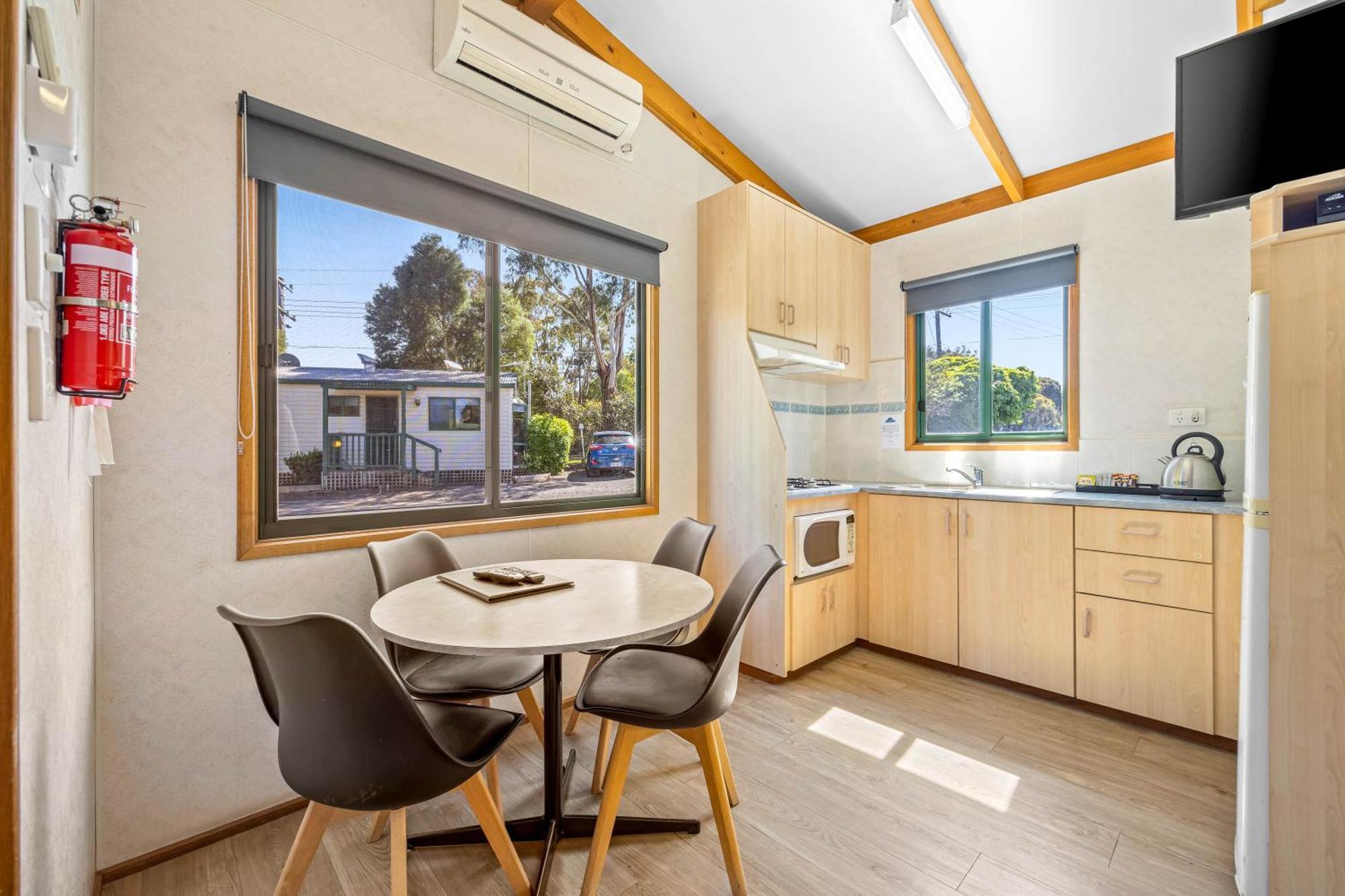 Eureka Stockade Holiday Park Ballarat Bagian luar foto